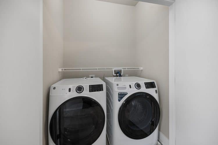 Style 1A - Accessible Laundry Area